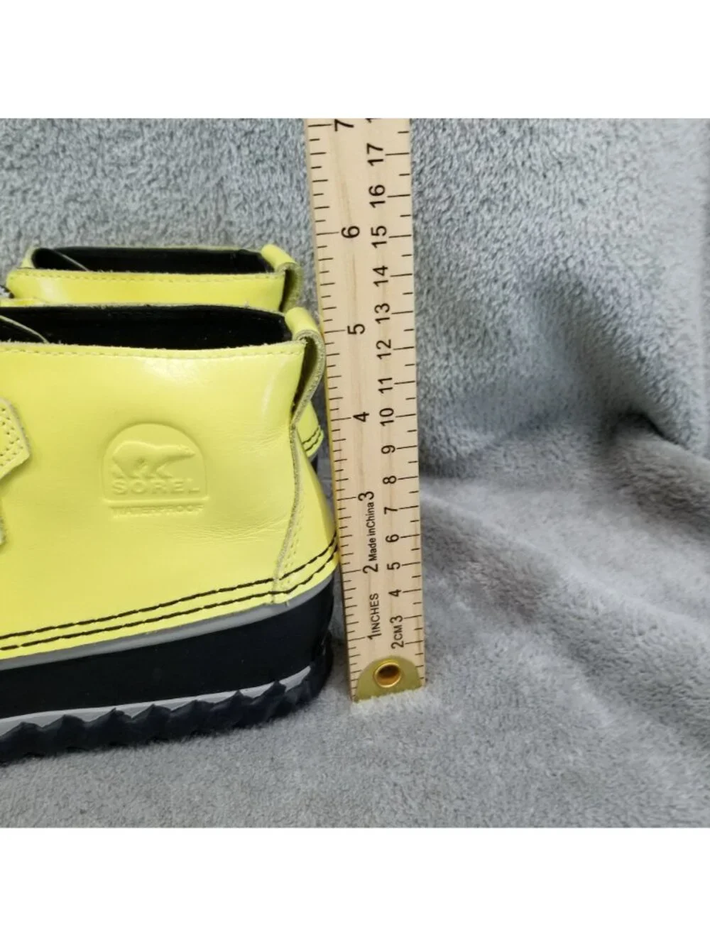 Sorel Shoes Womens Size 5.5 Out N About Yellow Leather Rubber Lace Up Rain Boots